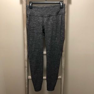 Old Navy Cropped Leggings